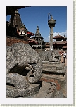 Patan - Elefantes frente al templo de Hari Shankar