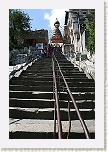 Swayambhunath - Escalera al complejo al templo de la montaña